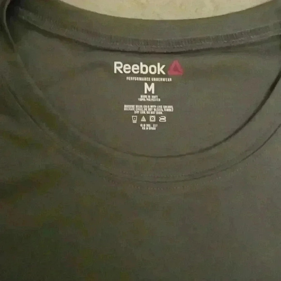 Men's Reebok Shirt   - Picture 2 of 5